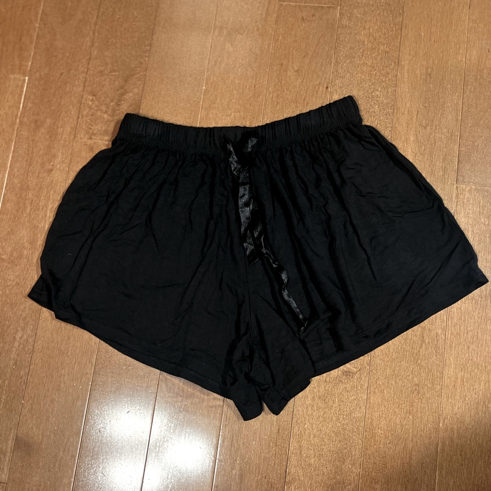 Garage Flowy Shorts